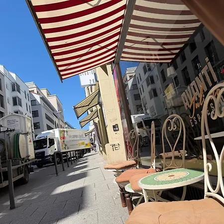 Appartement Loft In Fuer 15 Gaeste Mit Billard & Netflix