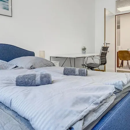 Loft In Fuer 15 Gaeste Mit Billard & Netflix