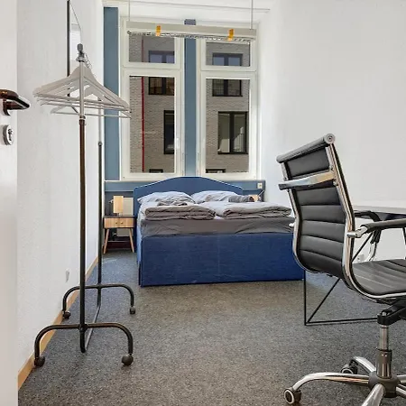 Loft In Fuer 15 Gaeste Mit Billard & Netflix *