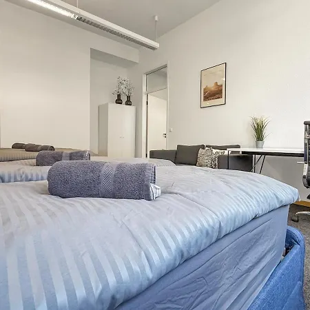 Loft In Fuer 15 Gaeste Mit Billard & Netflix Appartement *