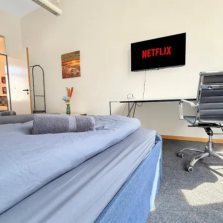 Loft In Fuer 15 Gaeste Mit Billard & Netflix *