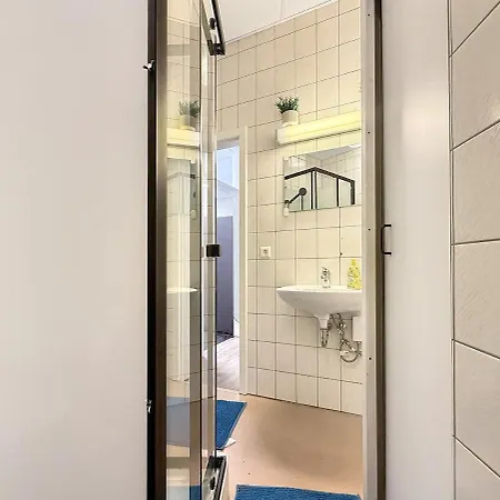 Loft In Fuer 15 Gaeste Mit Billard & Netflix Appartement *