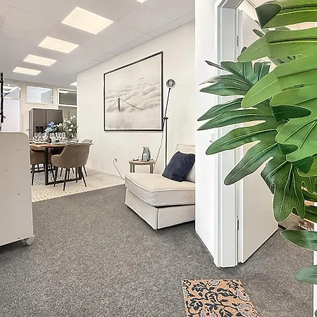 Loft In Fuer 15 Gaeste Mit Billard & Netflix Appartamento *