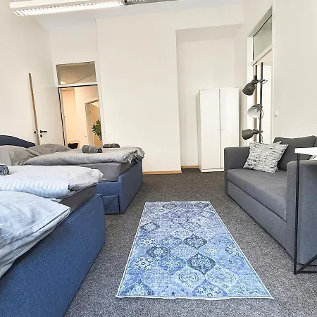 Loft In Fuer 15 Gaeste Mit Billard & Netflix *