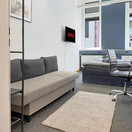 Appartamento Loft In Fuer 15 Gaeste Mit Billard & Netflix