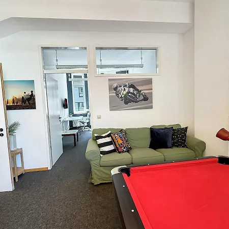 Loft In Fuer 15 Gaeste Mit Billard & Netflix Appartement *